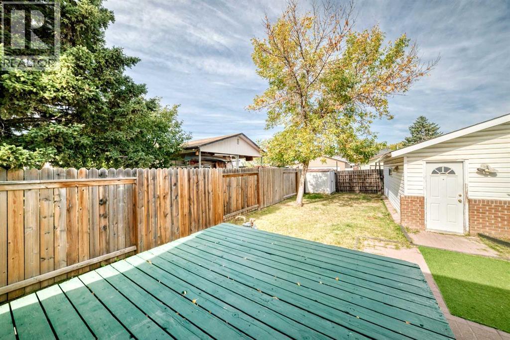 Single Family House Bungalow for Sale in   Avenue NE Pineridge Calgary 