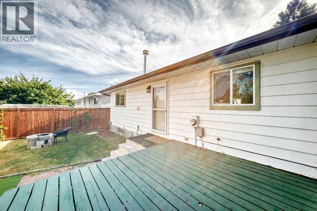 Single Family House Bungalow for Sale in   Avenue NE Pineridge Calgary 