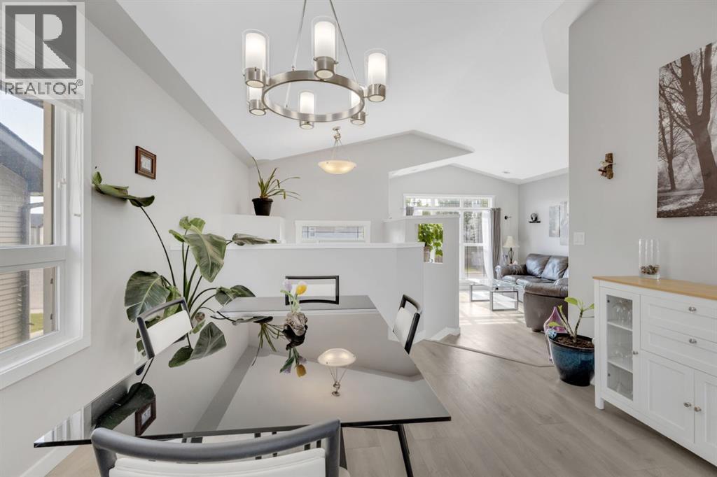 82 Hinshaw Drive West, Sylvan Lake
