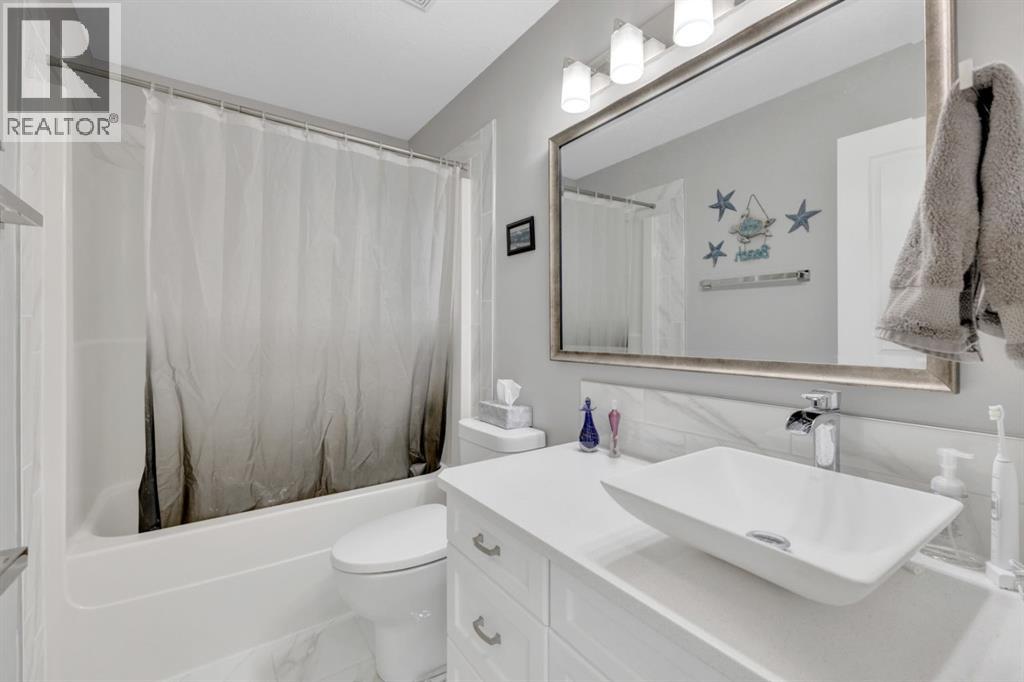 82 Hinshaw Drive West, Sylvan Lake