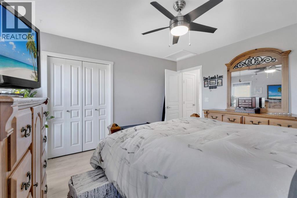82 Hinshaw Drive West, Sylvan Lake