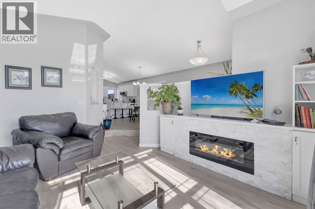 82 Hinshaw Drive West, Sylvan Lake
