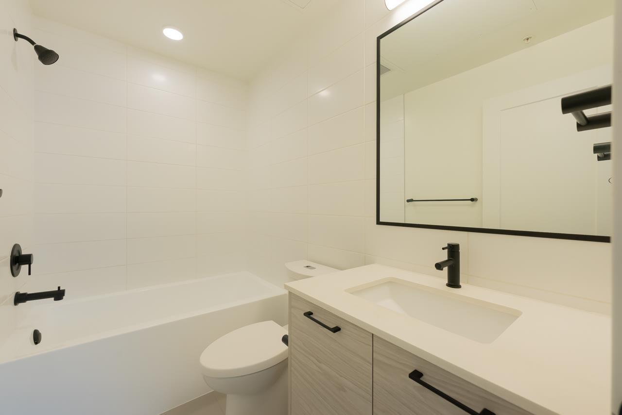 B501 20018 83A AVENUE, Langley