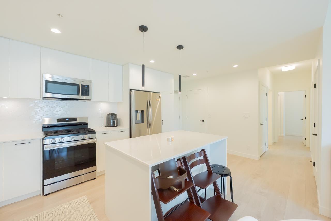 B501 20018 83A AVENUE, Langley