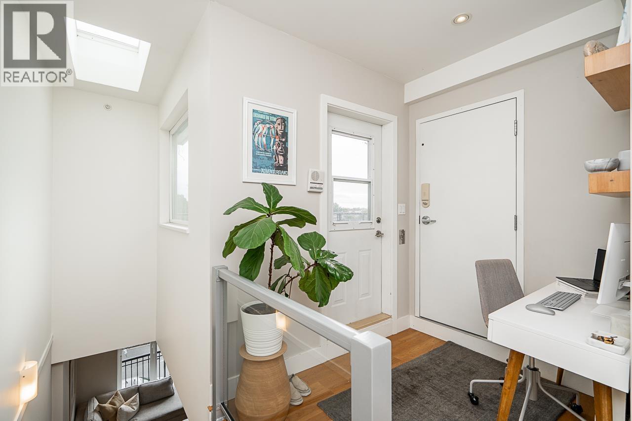 #6-3993 CHATHAM Street, Richmond