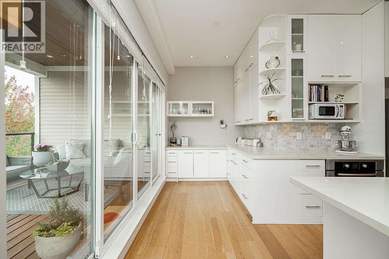 #6-3993 CHATHAM Street, Richmond
