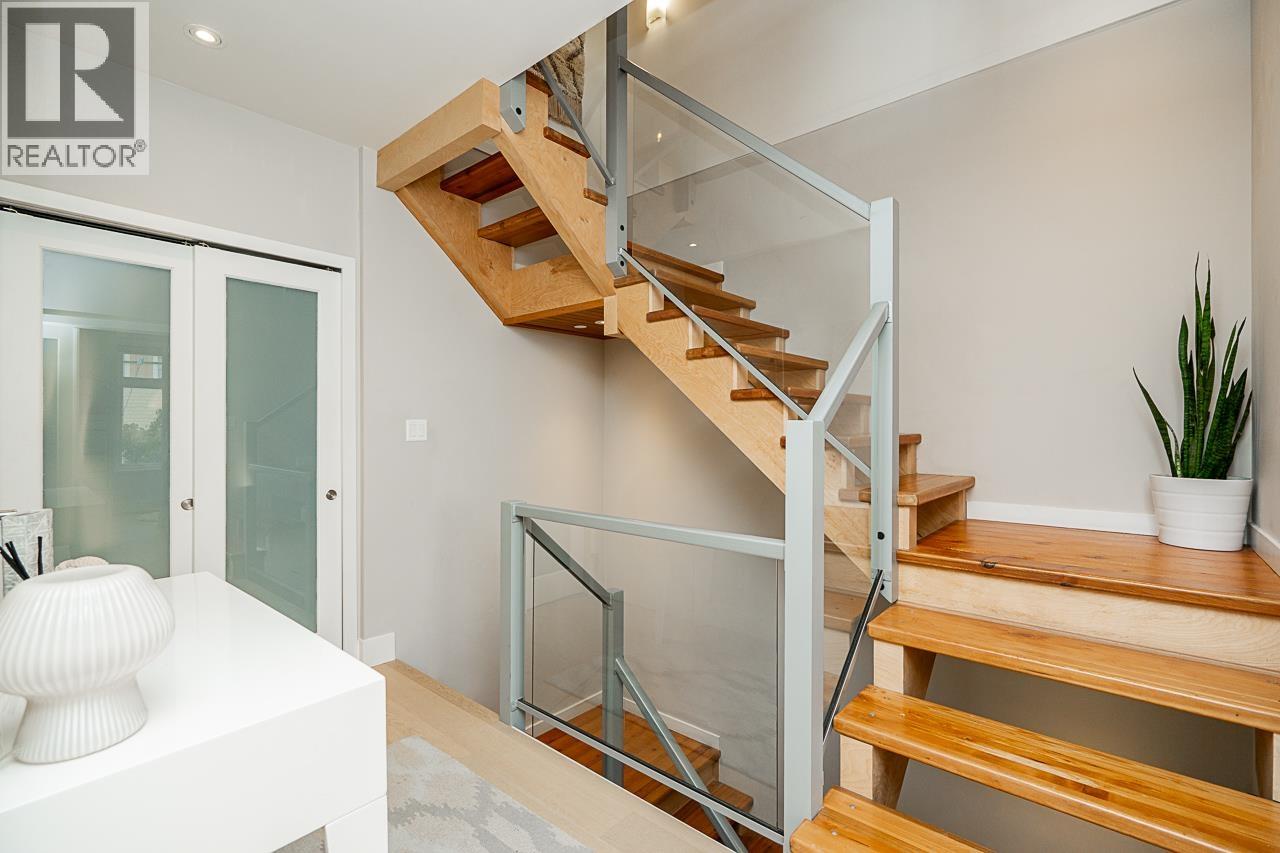 #6-3993 CHATHAM Street, Richmond