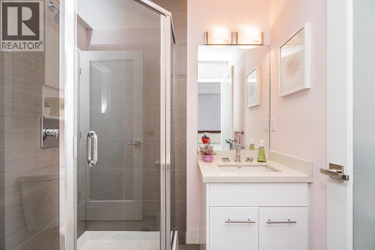 #6-3993 CHATHAM Street, Richmond