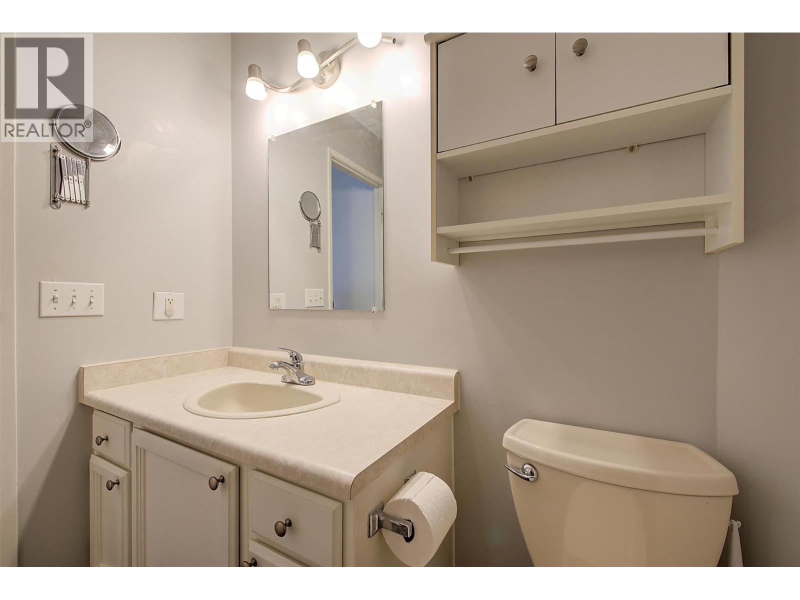 18 3000 Richter Street, Kelowna