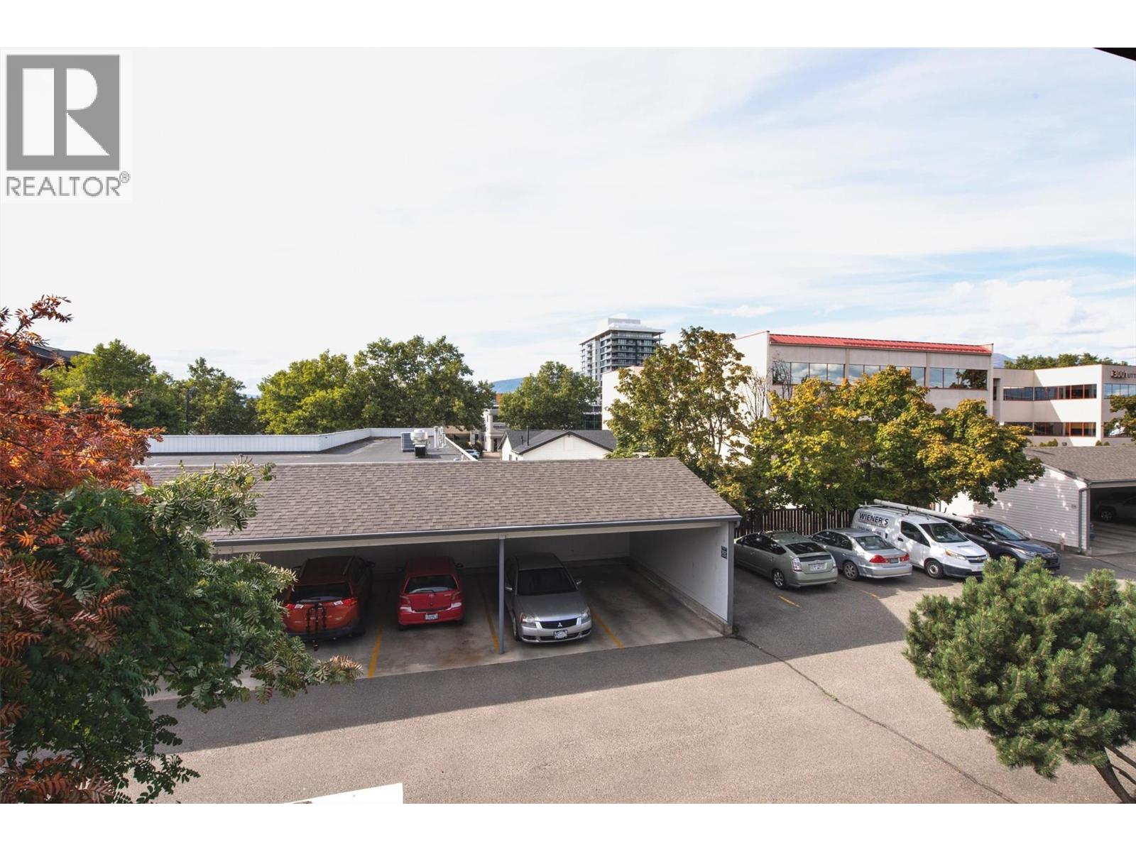 18 3000 Richter Street, Kelowna