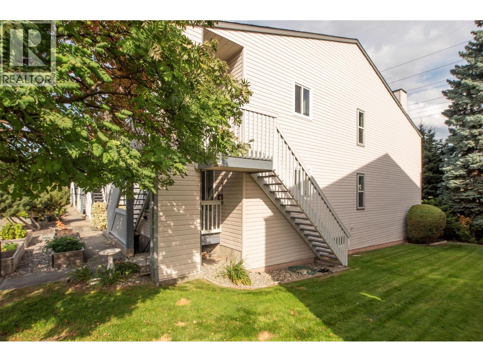 18 3000 Richter Street, Kelowna