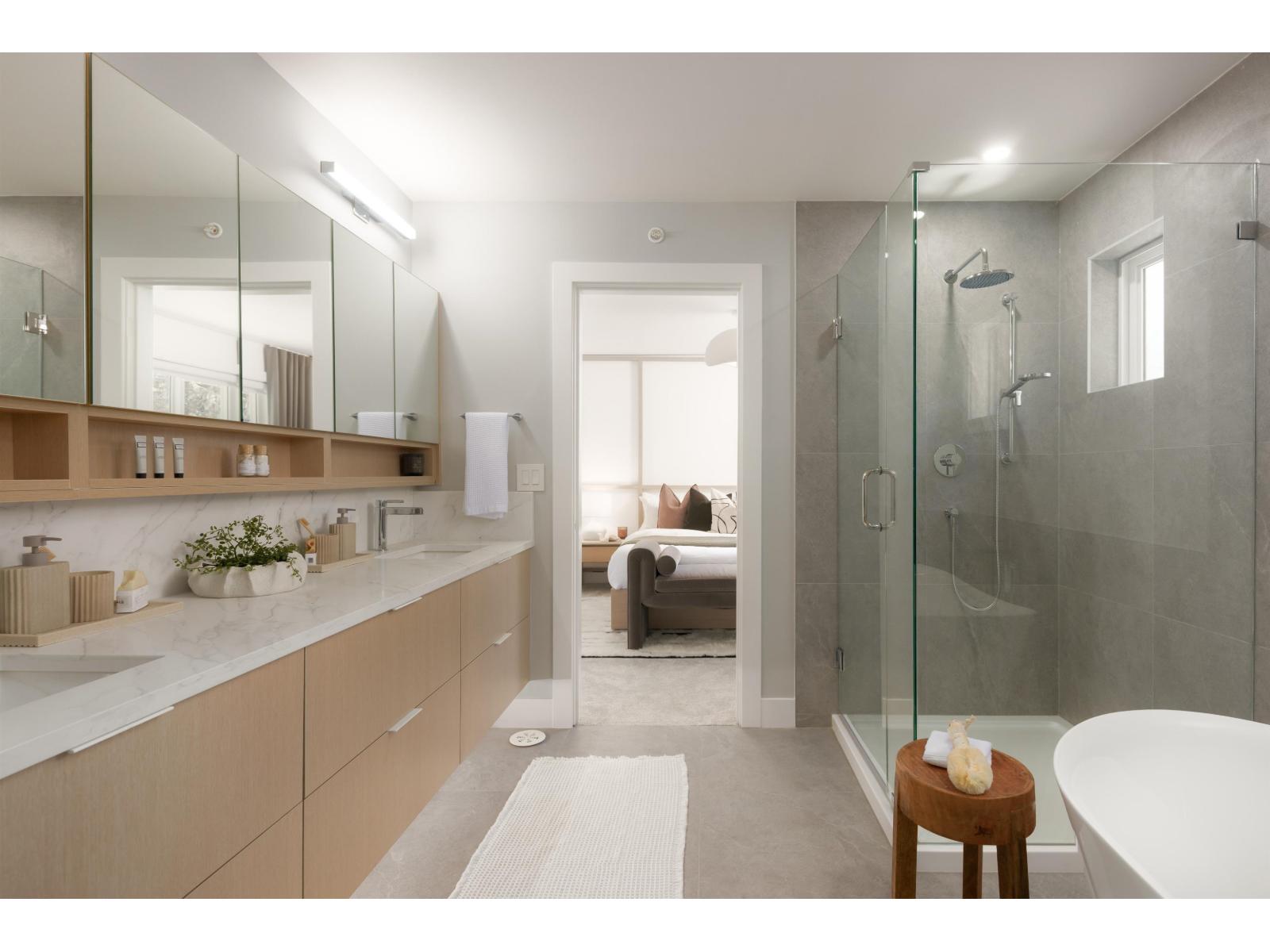 10 6887 204A STREET, Langley