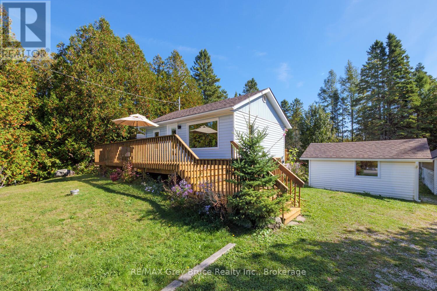 861 PIKE BAY ROAD