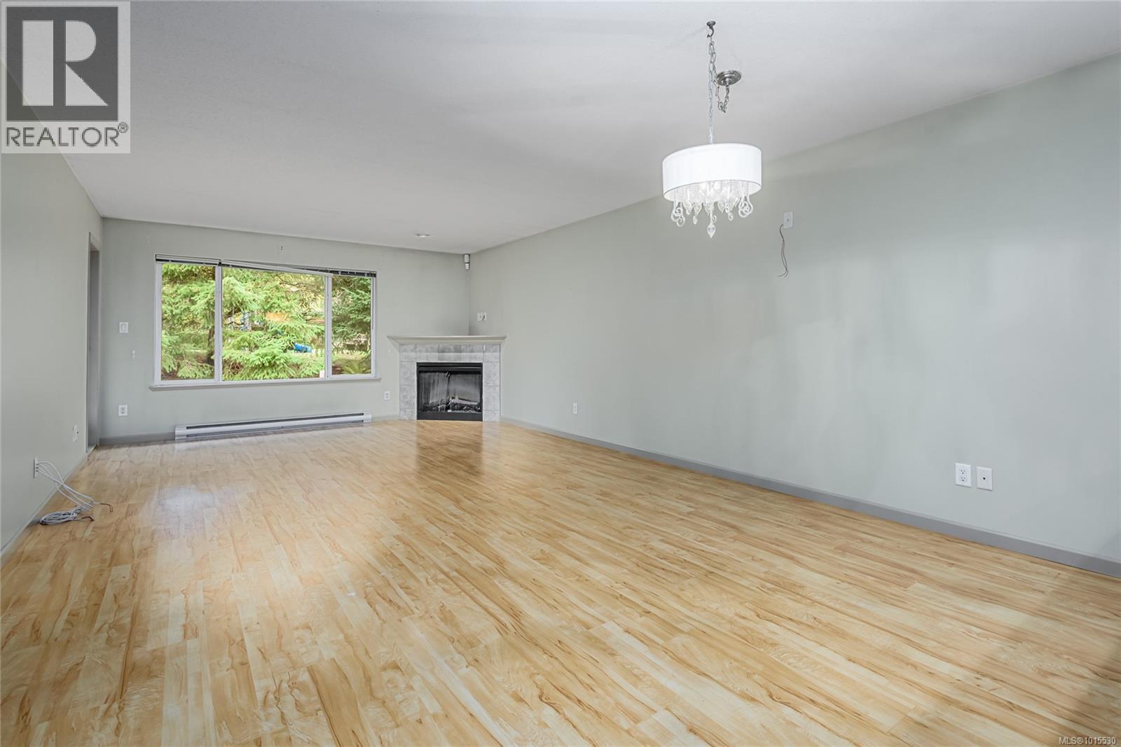 3 2728 1st St, Courtenay
