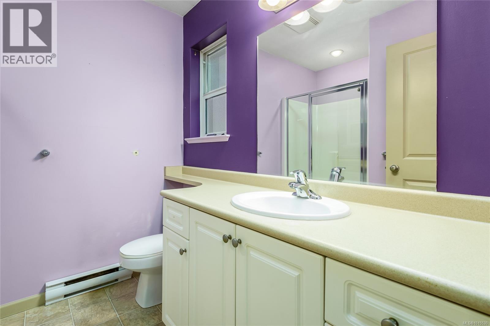 3 2728 1st St, Courtenay