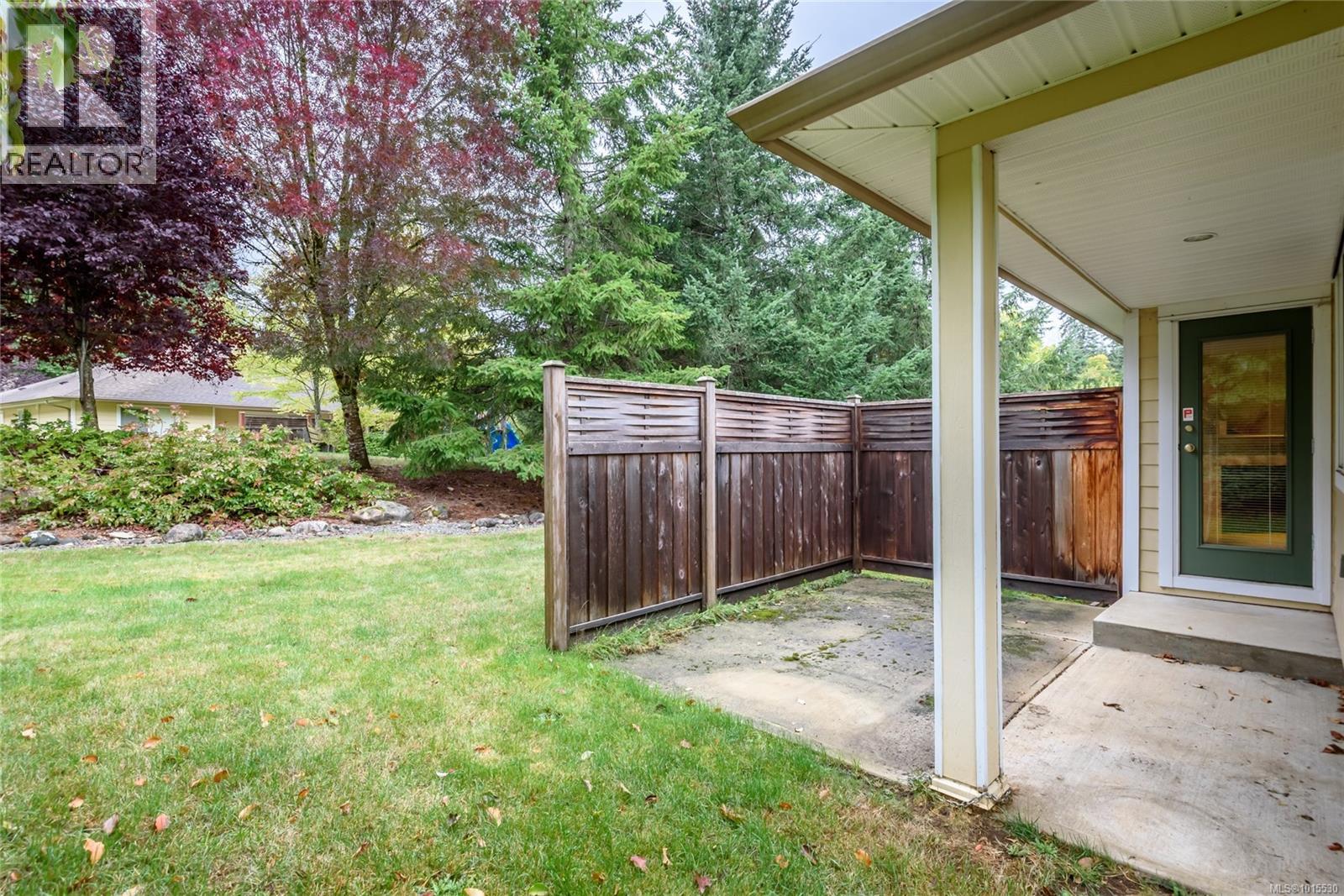 3 2728 1st St, Courtenay