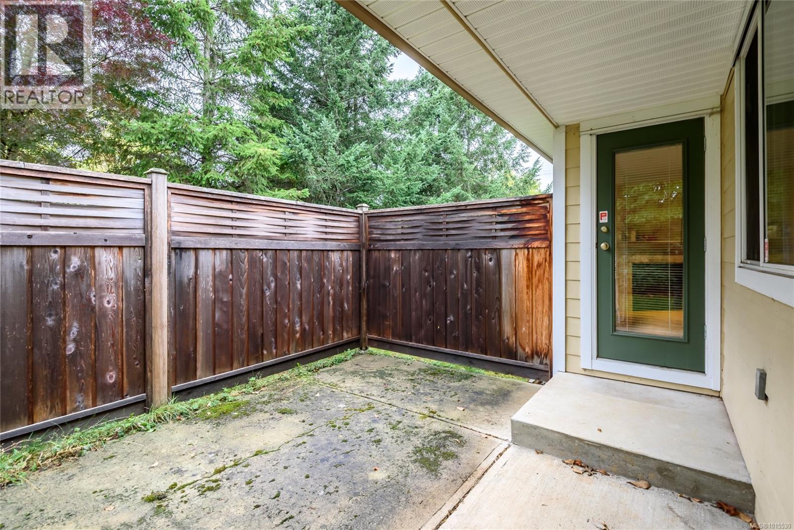 3 2728 1st St, Courtenay