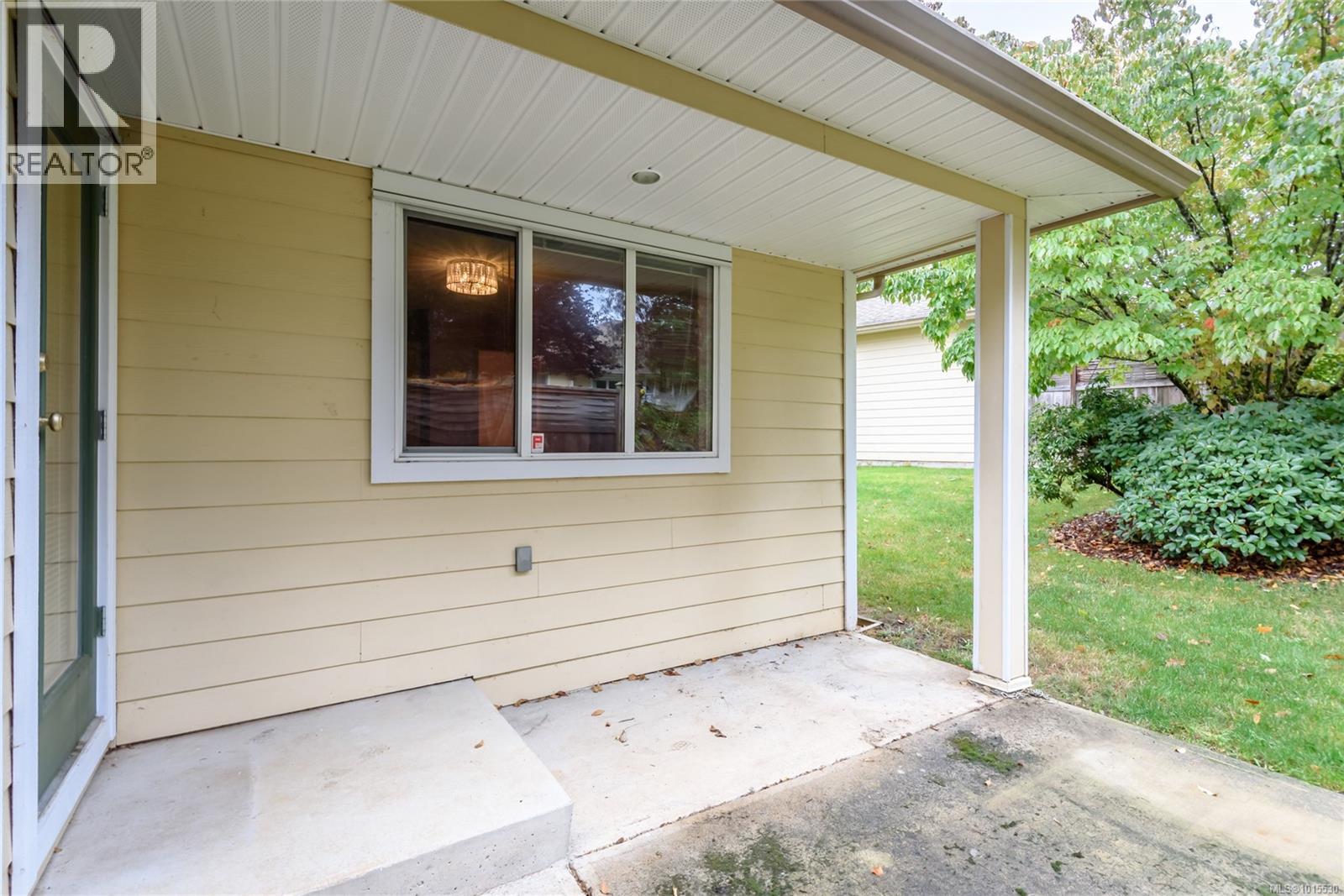 3 2728 1st St, Courtenay