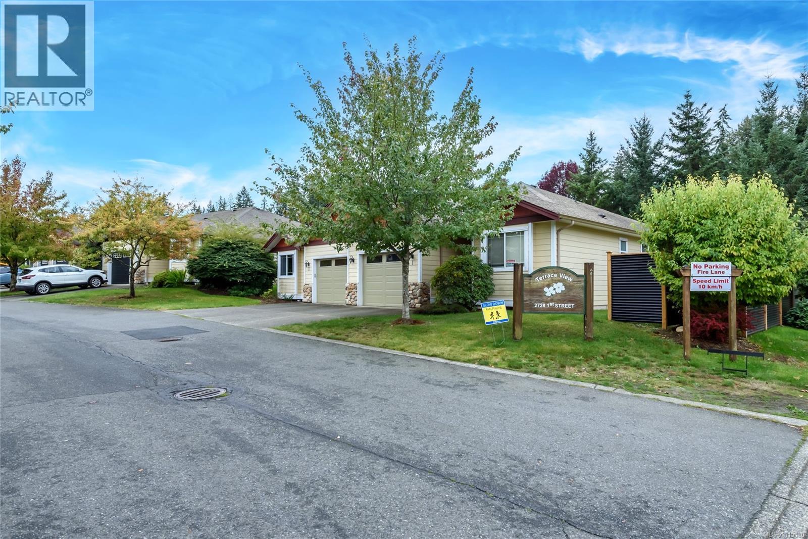 3 2728 1st St, Courtenay