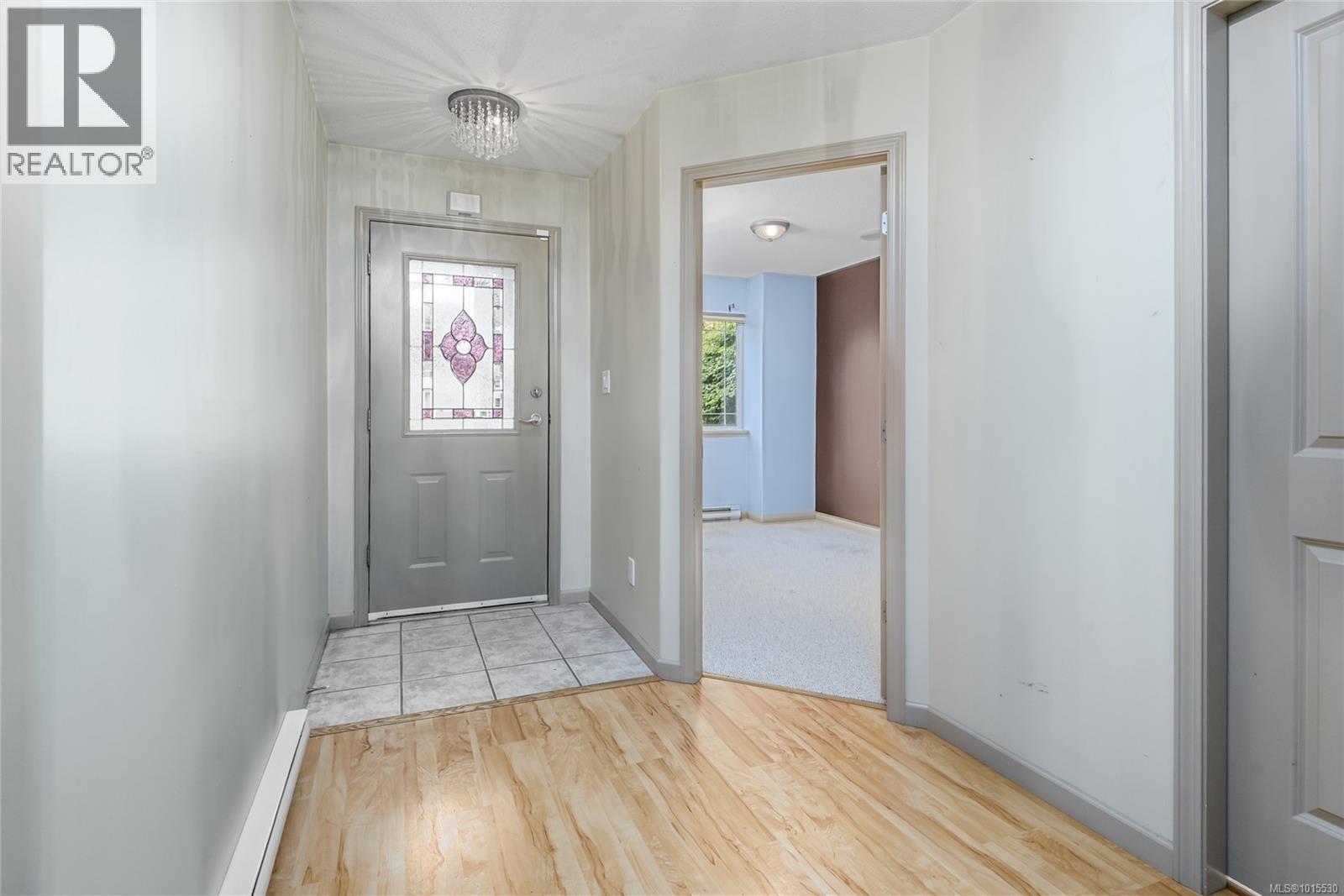 3 2728 1st St, Courtenay