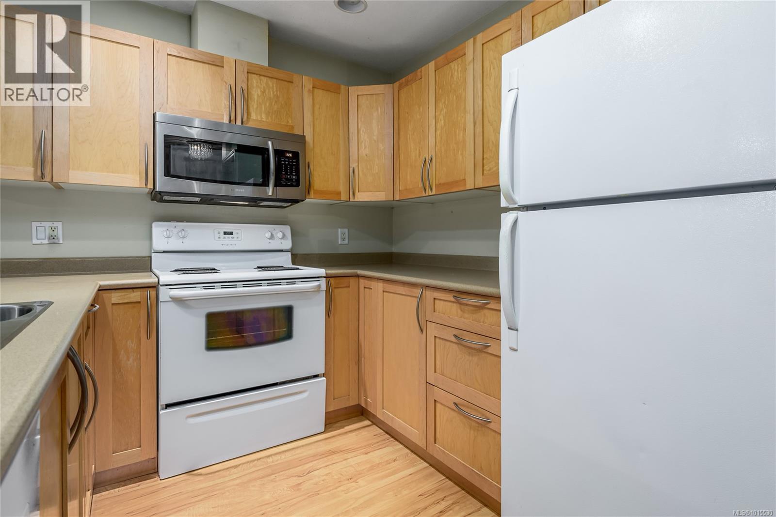 3 2728 1st St, Courtenay