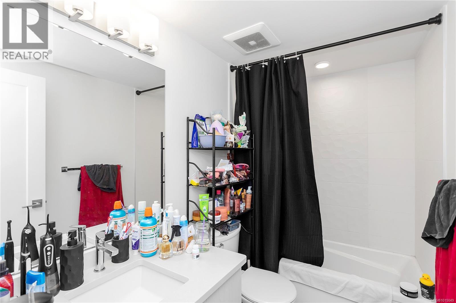 502 147 Haliburton St, Nanaimo