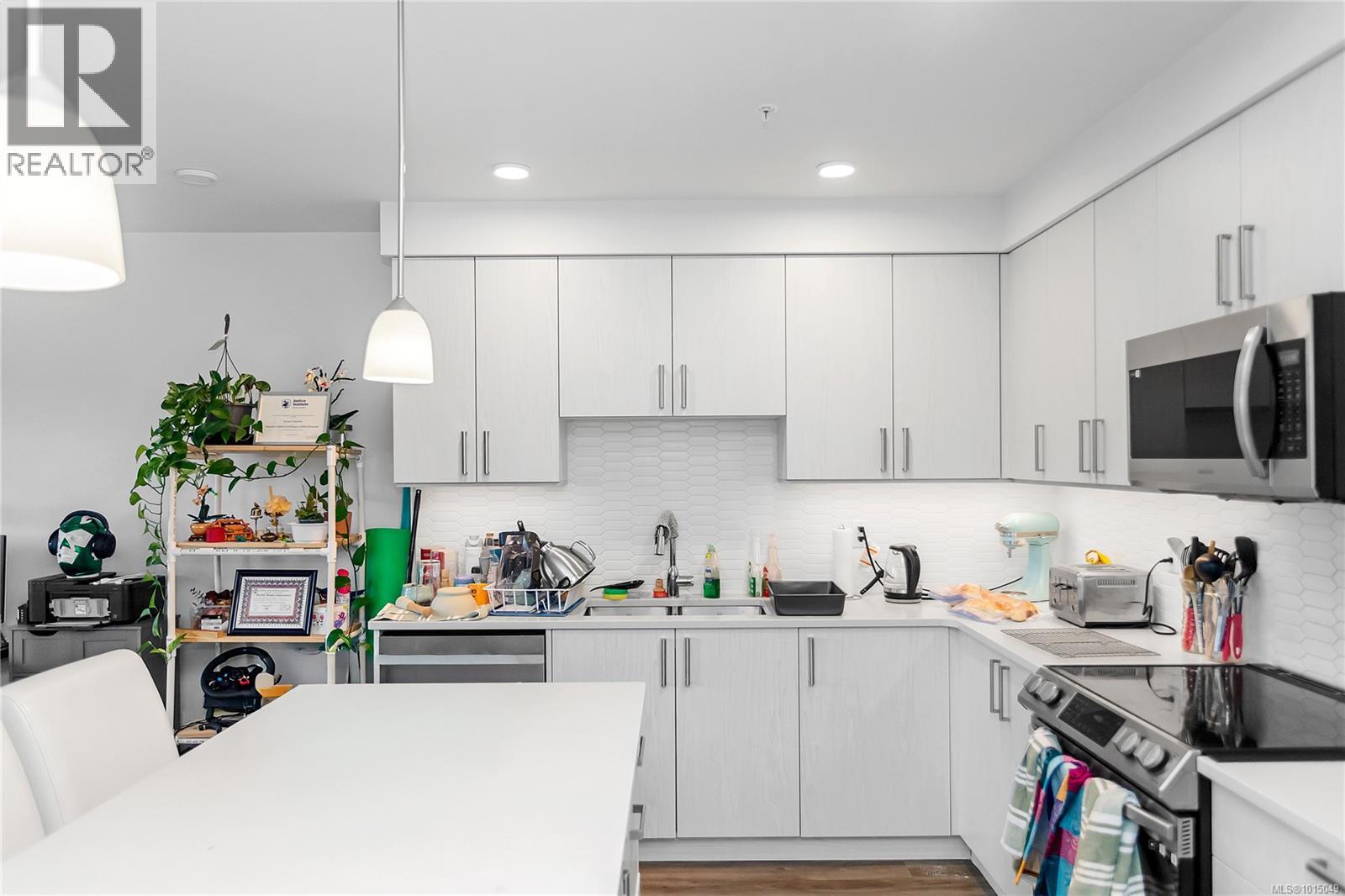 502 147 Haliburton St, Nanaimo