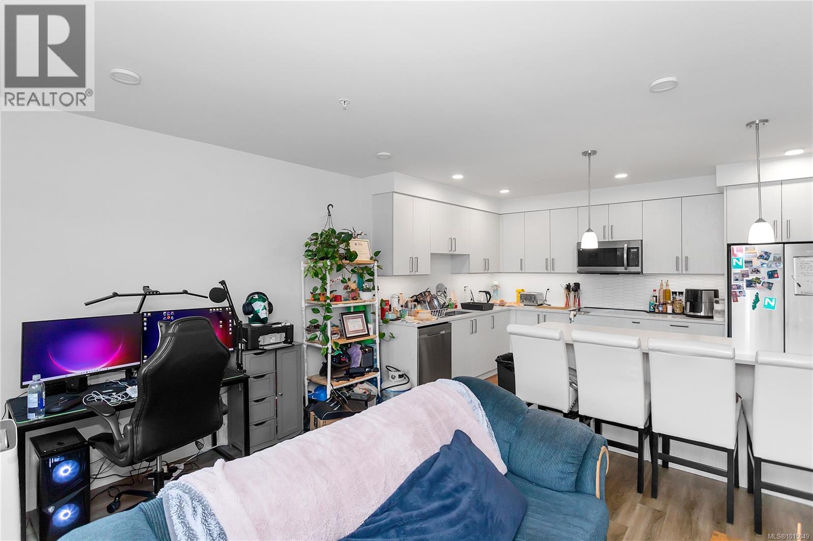 502 147 Haliburton St, Nanaimo
