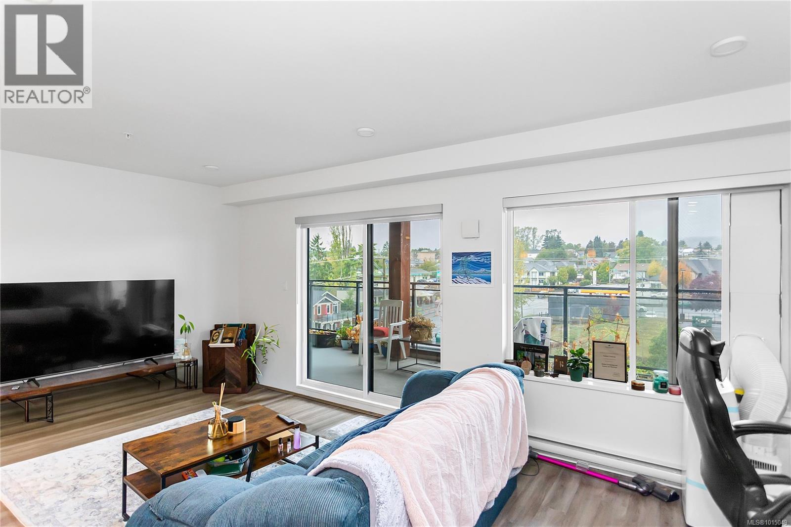 502 147 Haliburton St, Nanaimo