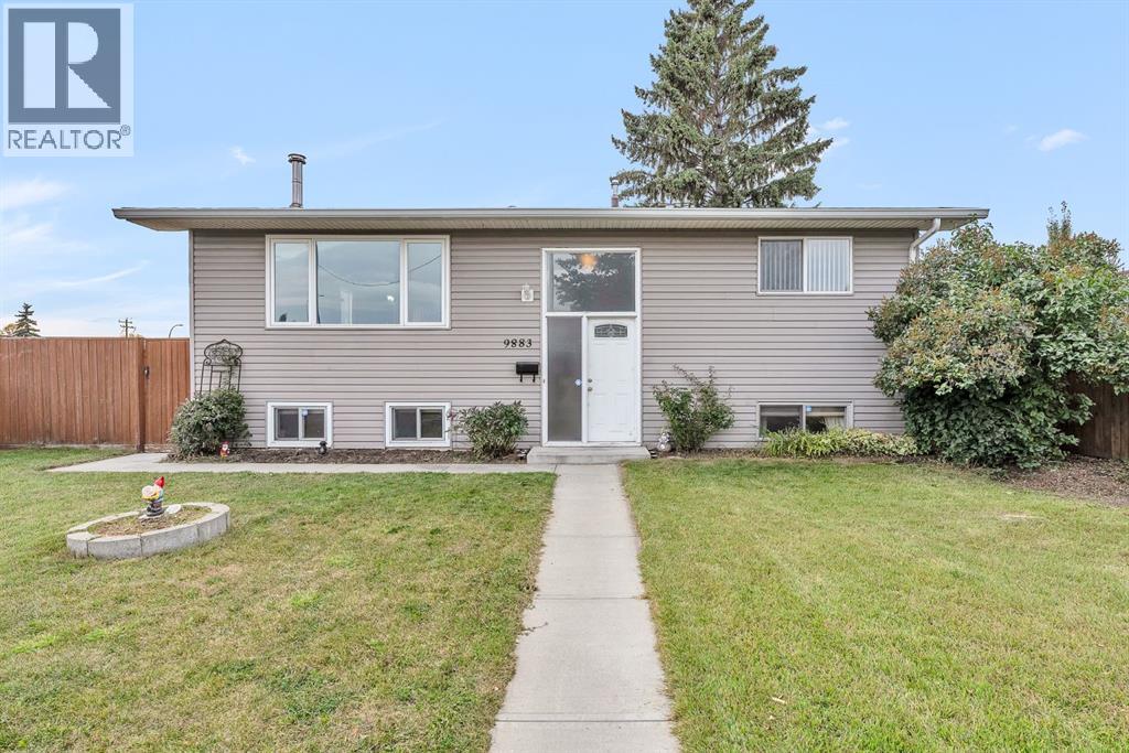 Single Family House Bi-level for Sale in  Athens Road SE Acadia Calgary 