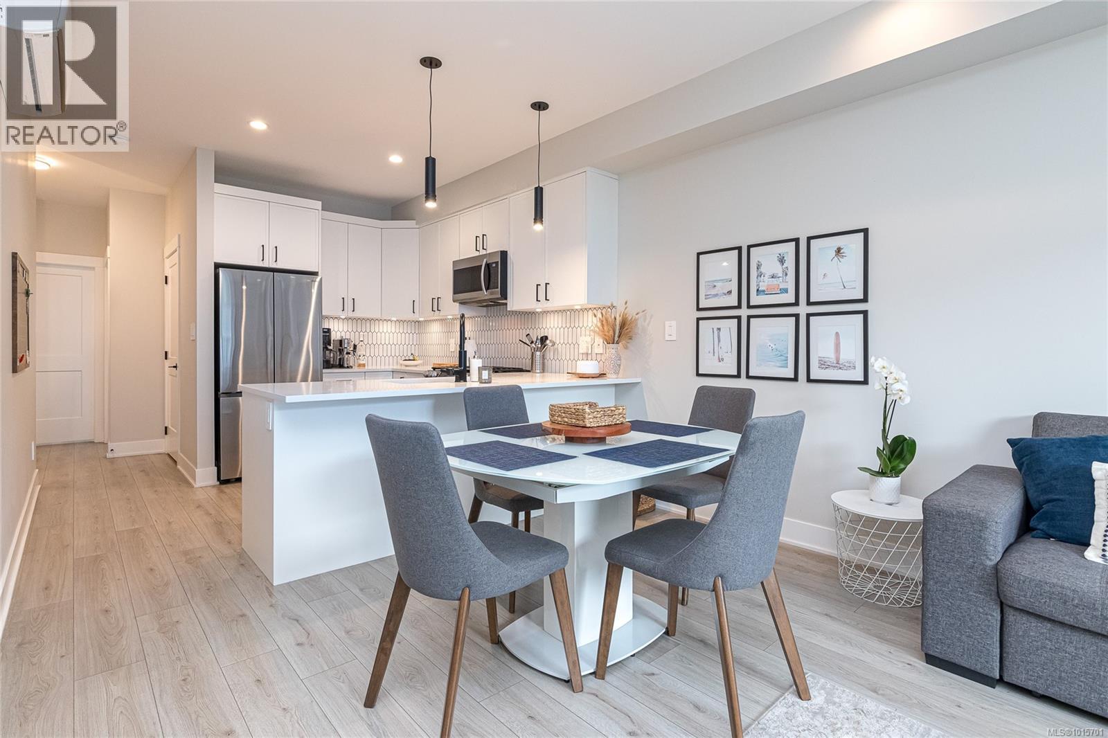 1142 Moonstone Loop, Langford