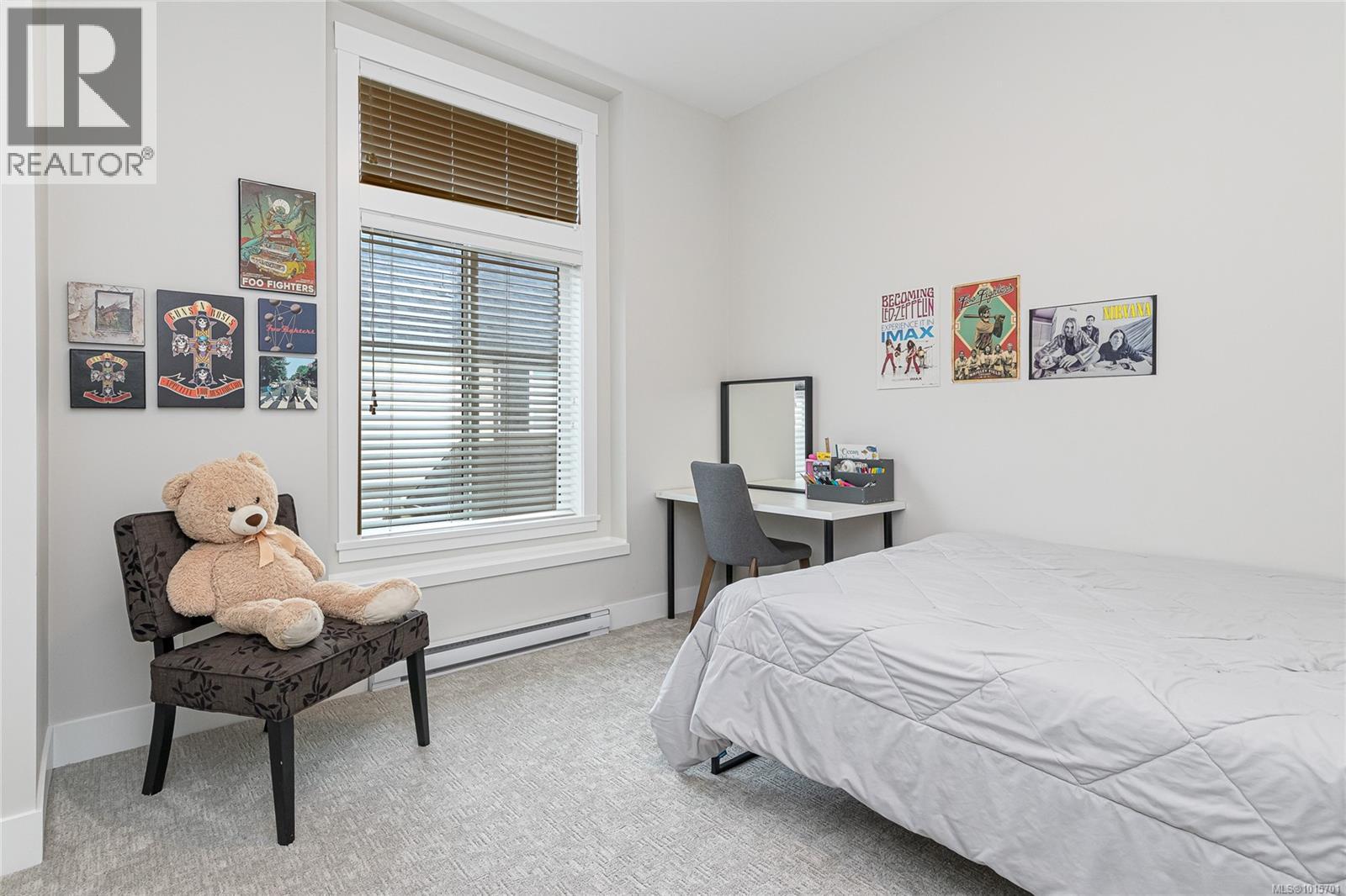 1142 Moonstone Loop, Langford