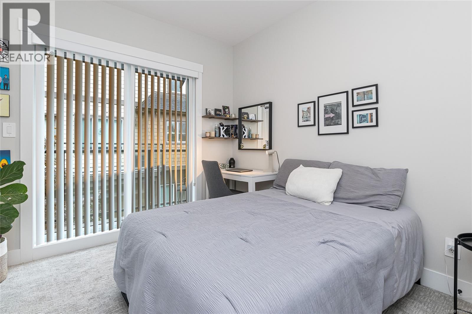 1142 Moonstone Loop, Langford