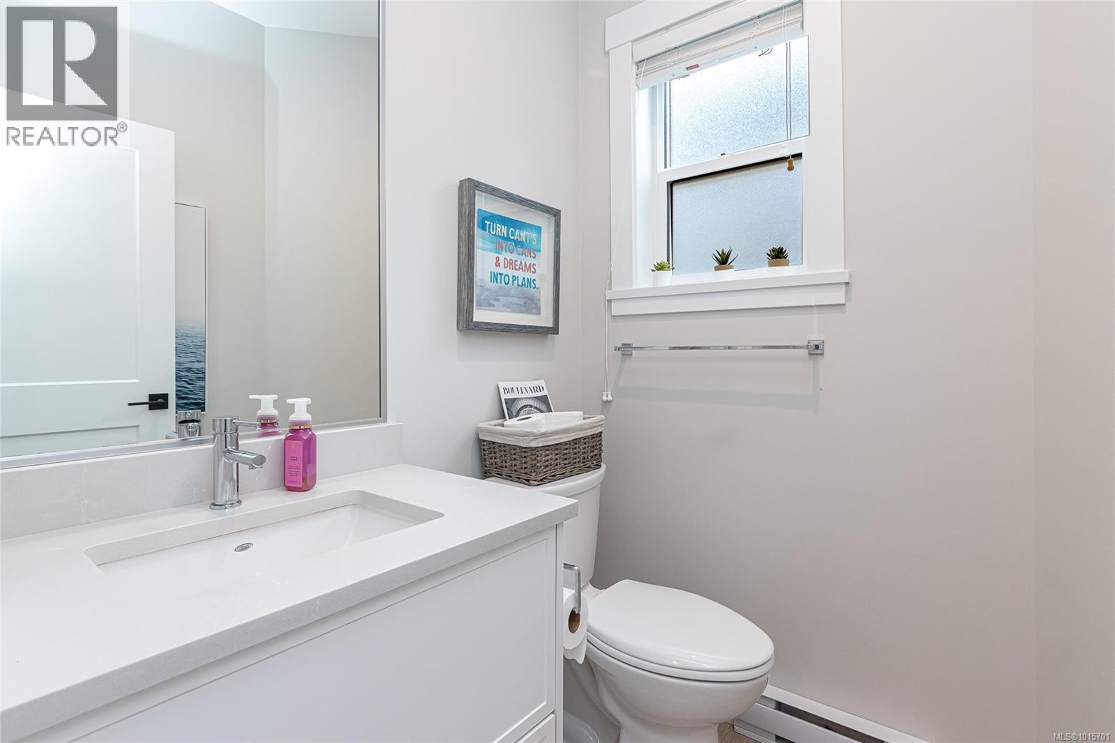 1142 Moonstone Loop, Langford