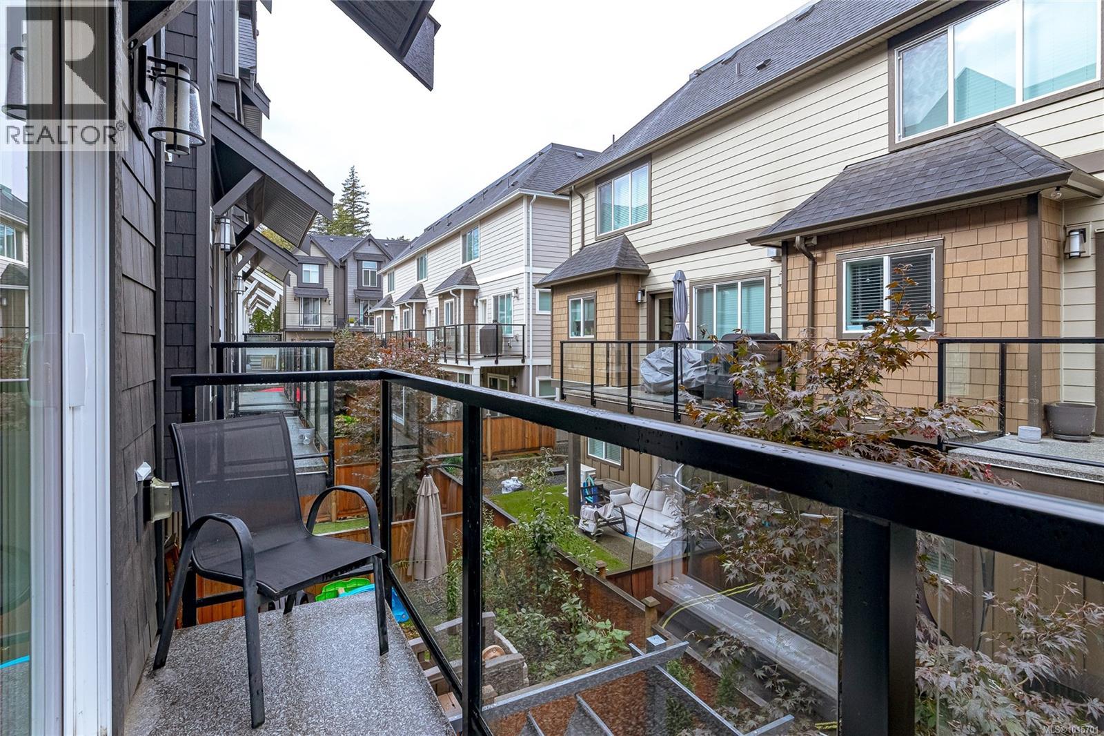 1142 Moonstone Loop, Langford