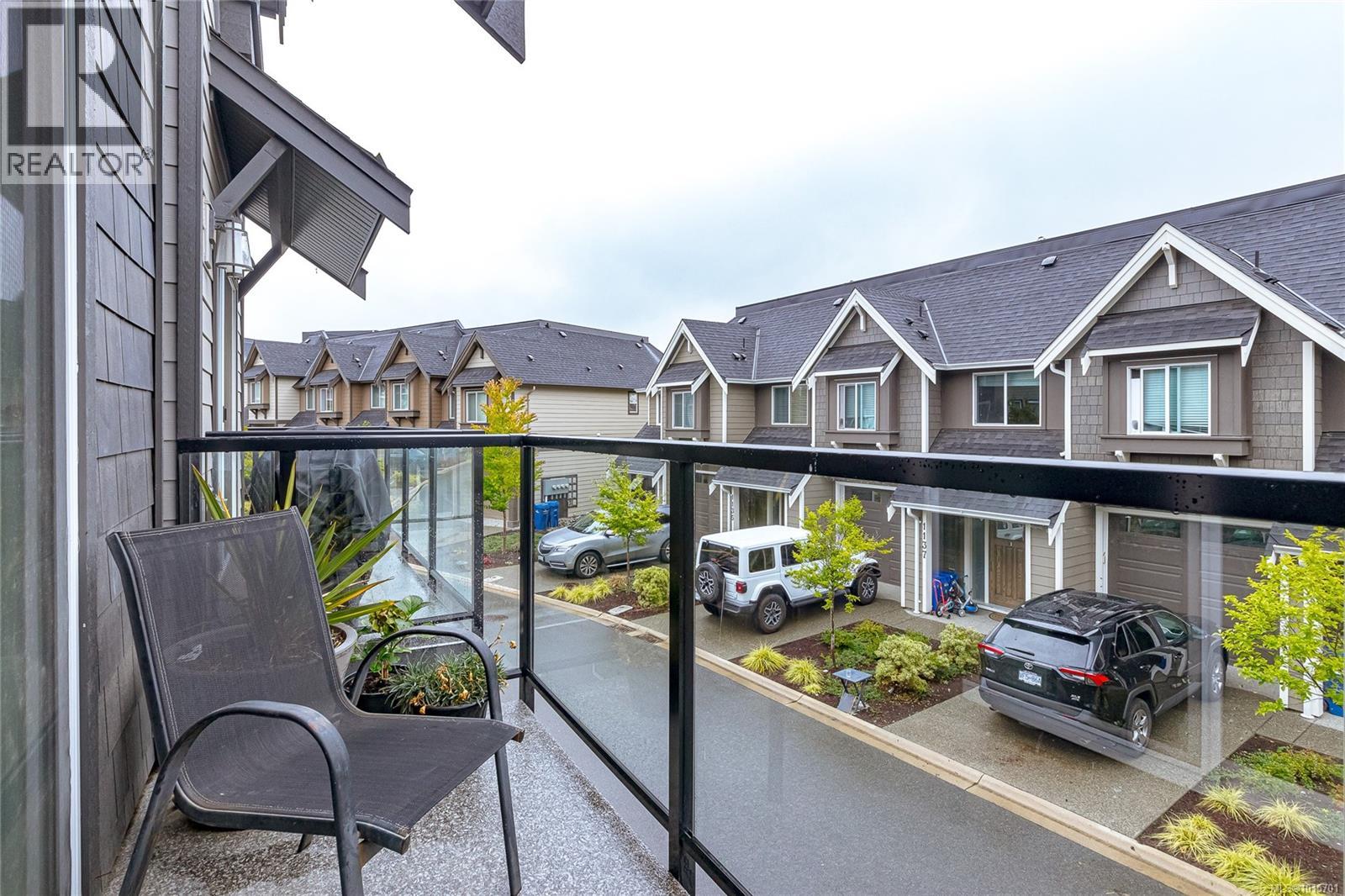1142 Moonstone Loop, Langford