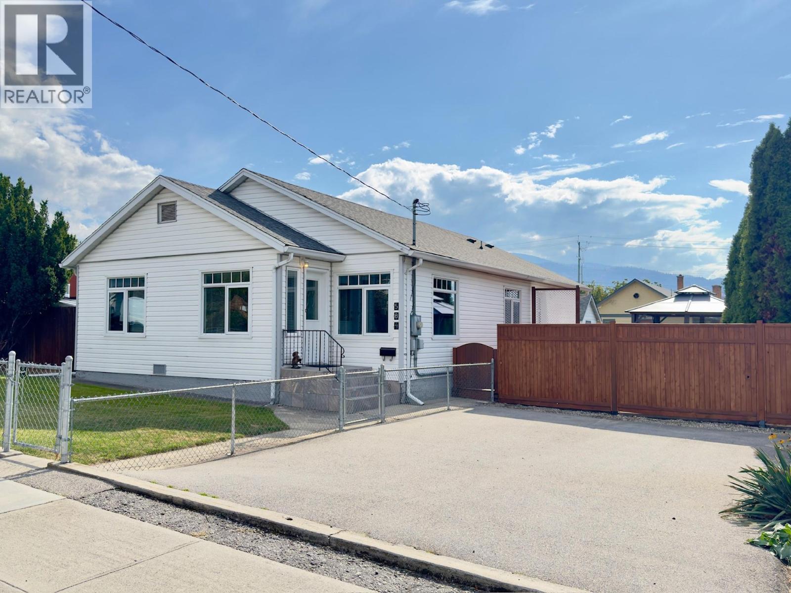 584 Edna Avenue, Penticton