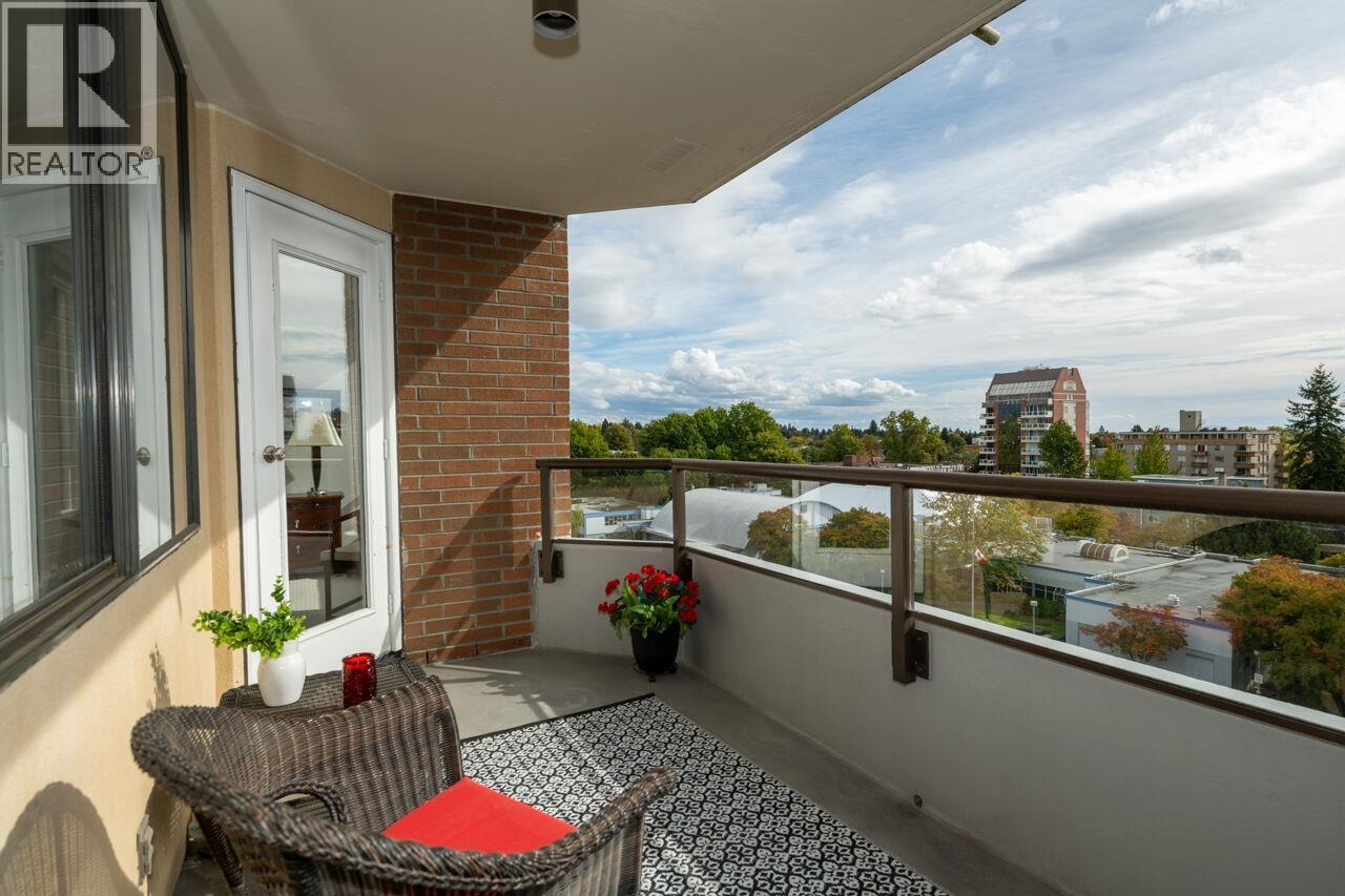 703 2189 W 42 AVENUE, Vancouver