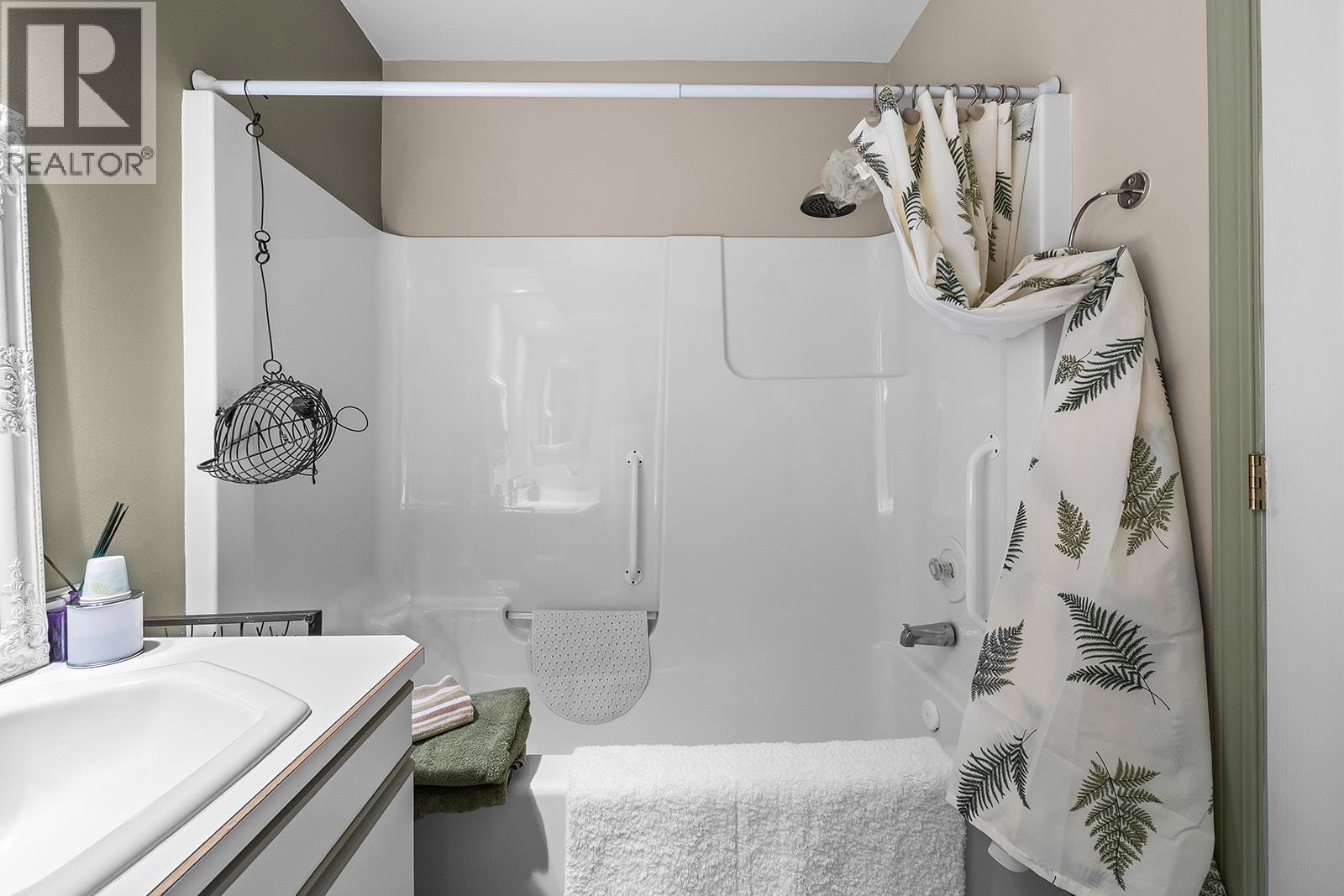 130 595 Yates Road, Kelowna