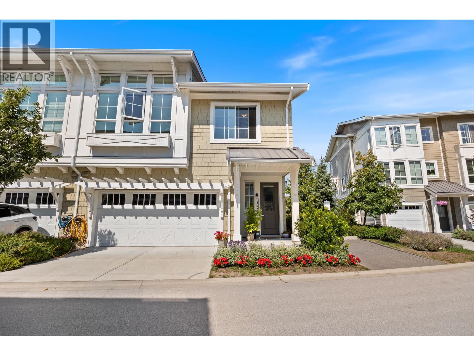 #12B-5551 ADMIRAL Way, Ladner