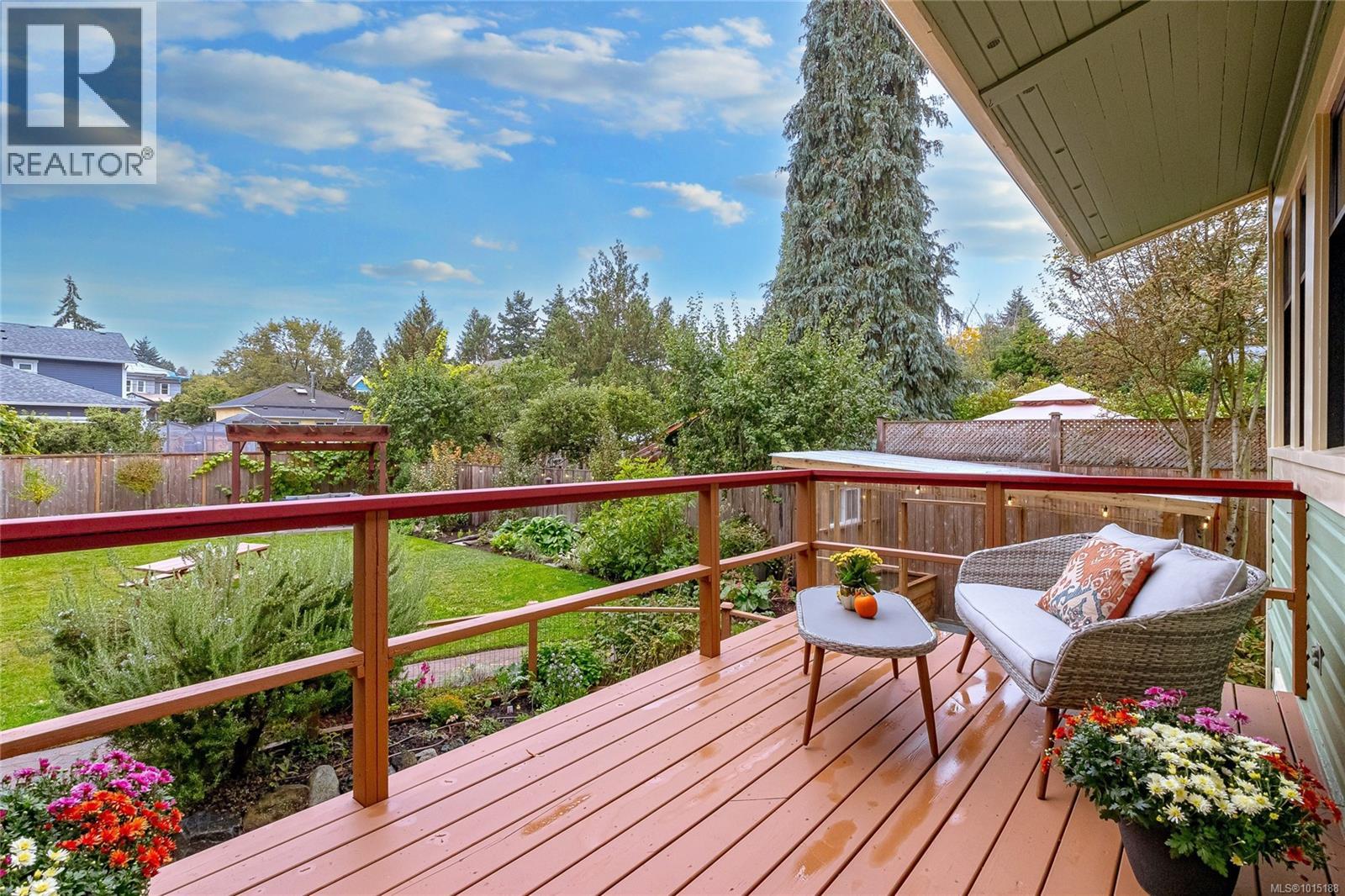 1347 Vining St, Victoria