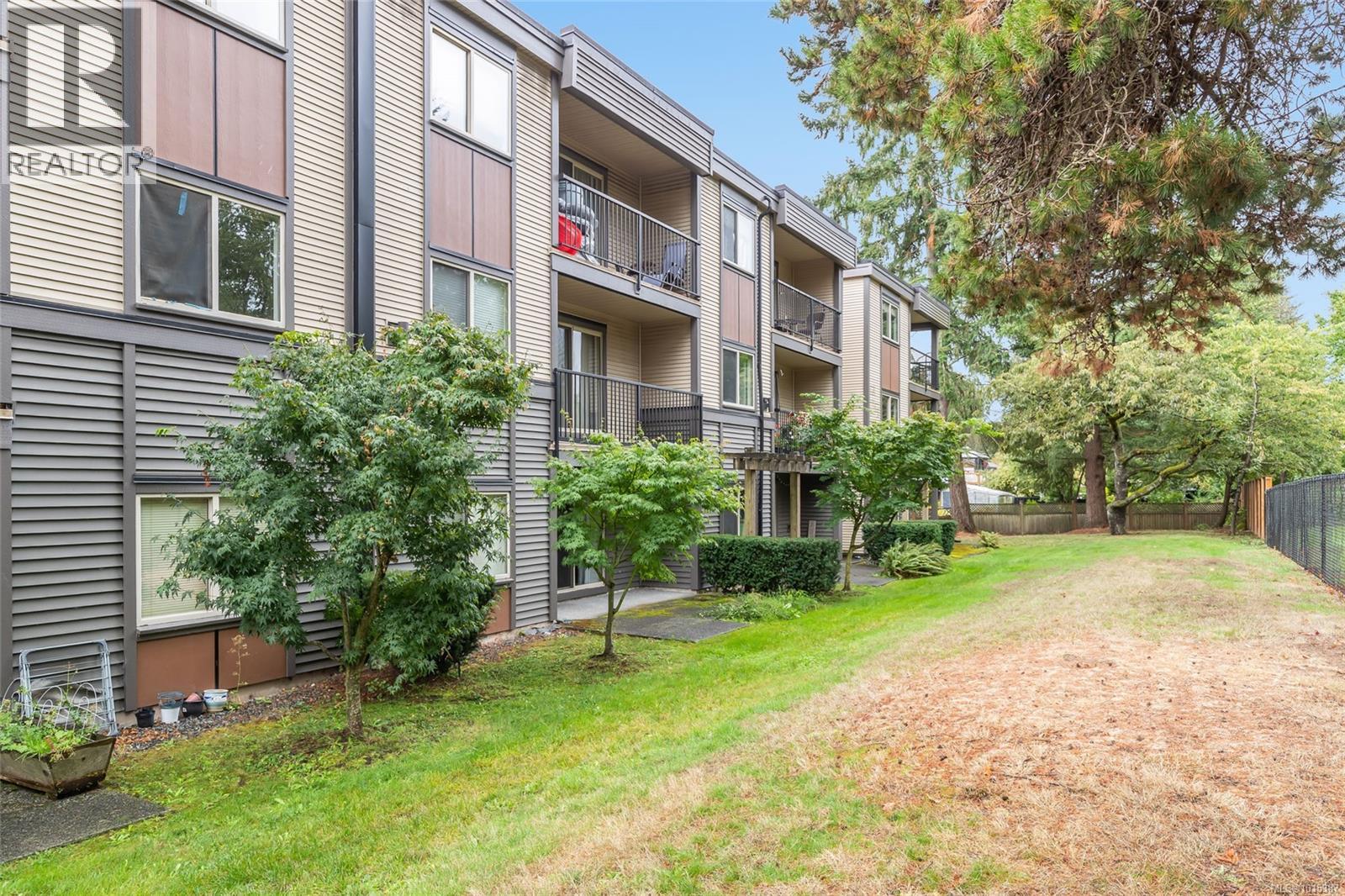107 1600 Caspers Way, Nanaimo