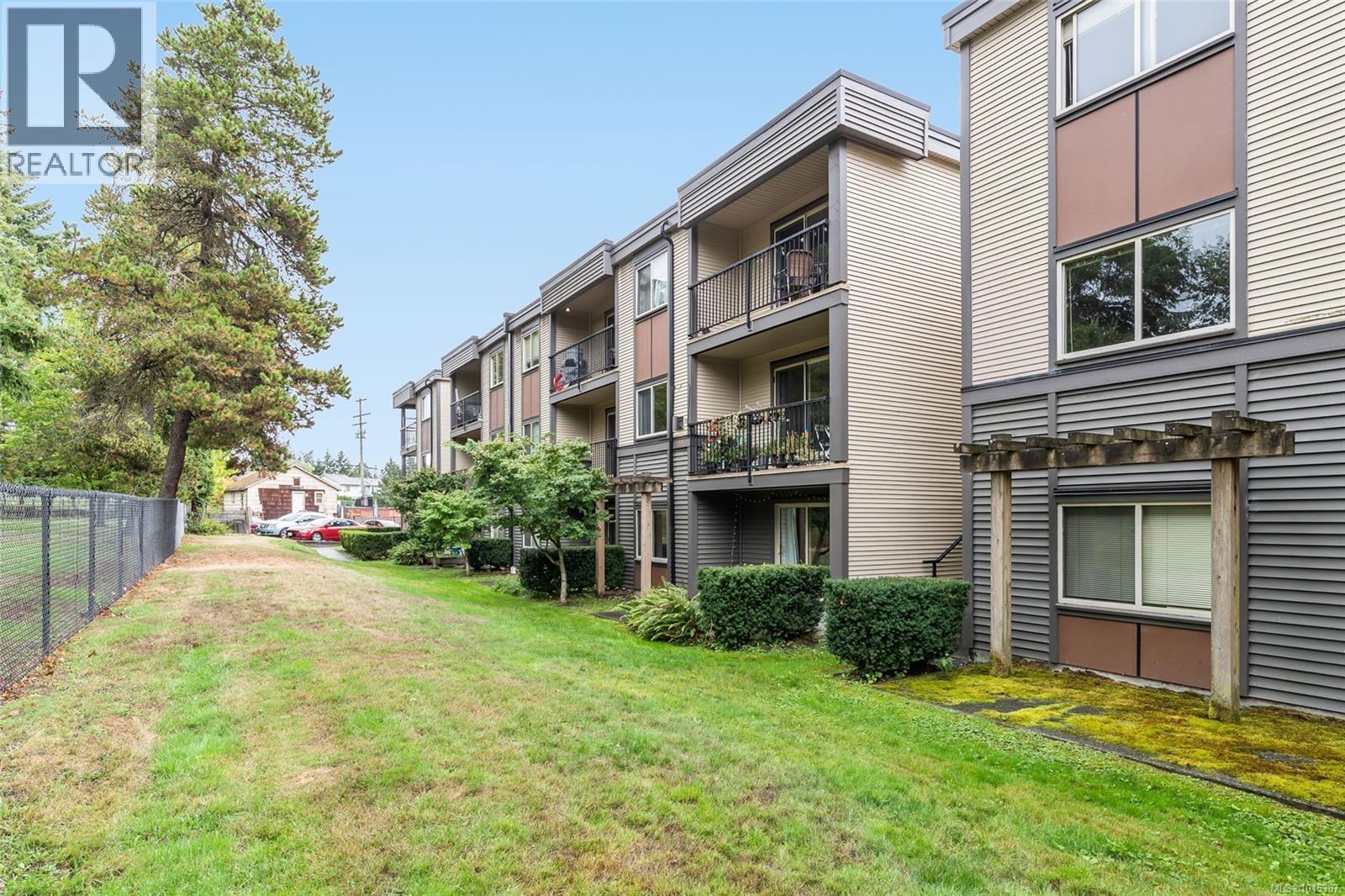 107 1600 Caspers Way, Nanaimo