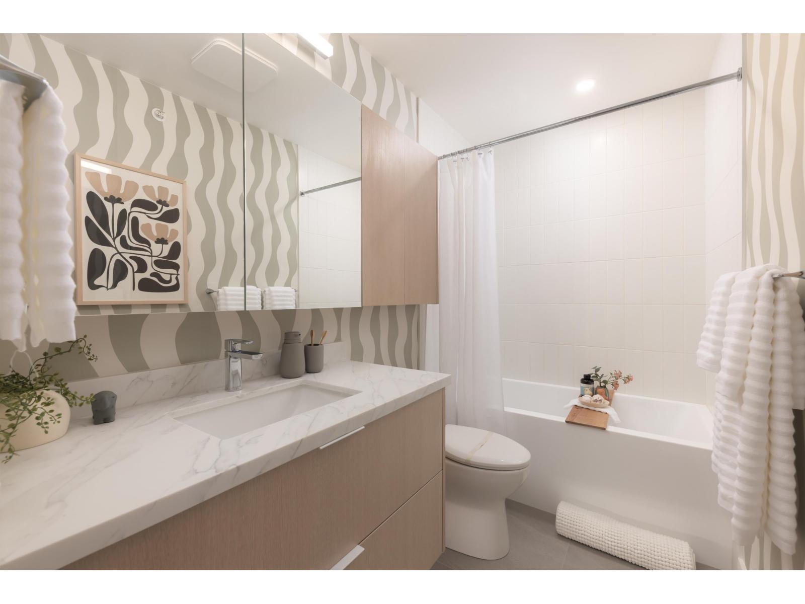 4 6887 204A STREET, Langley