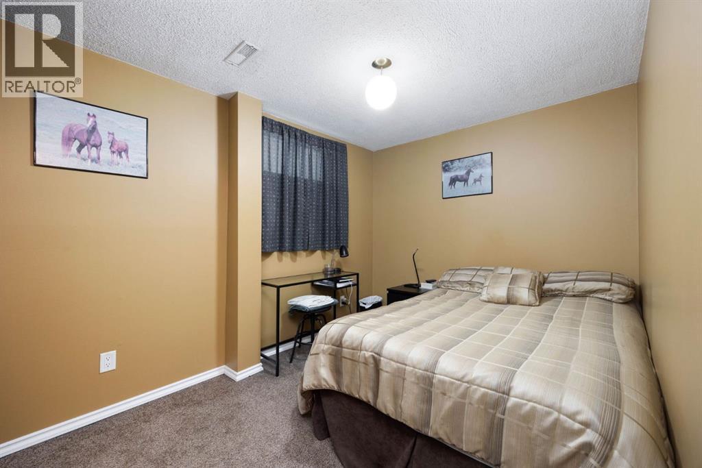 160 Beaton Place, Fort McMurray