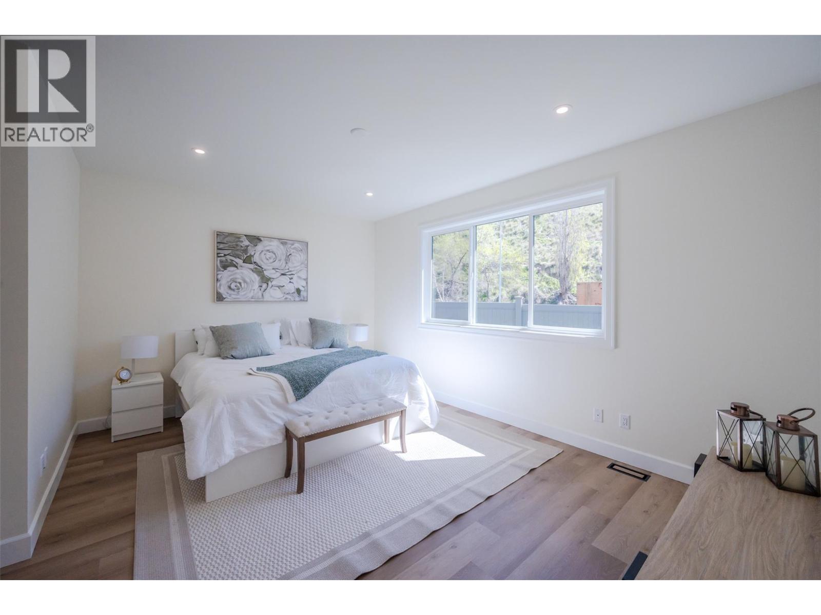 261 BENTGRASS Avenue, Oliver