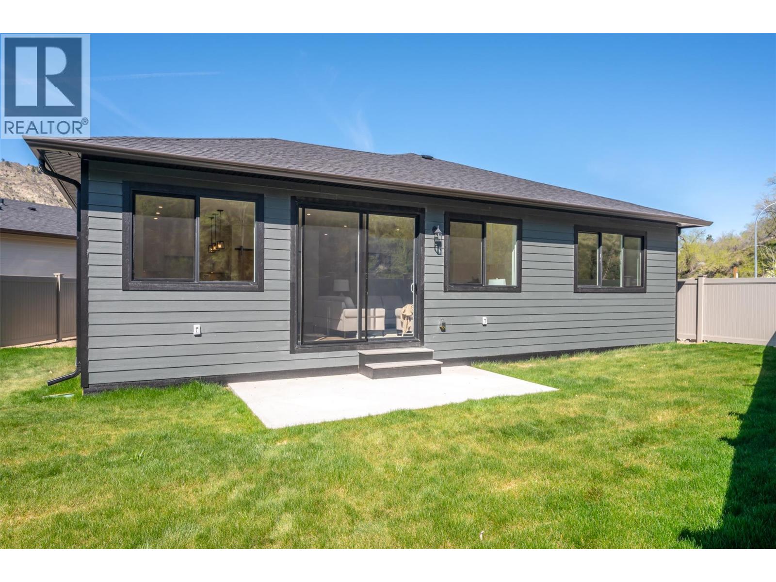 261 BENTGRASS Avenue, Oliver