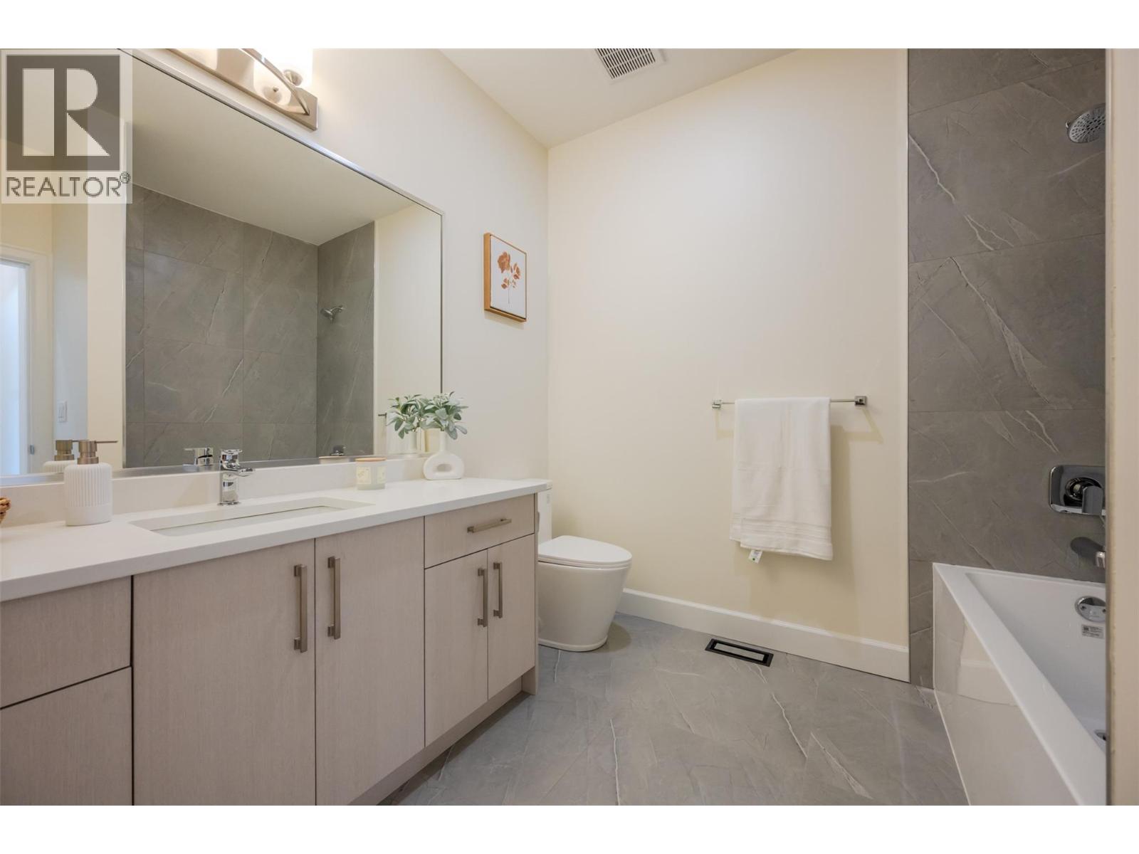 261 BENTGRASS Avenue, Oliver