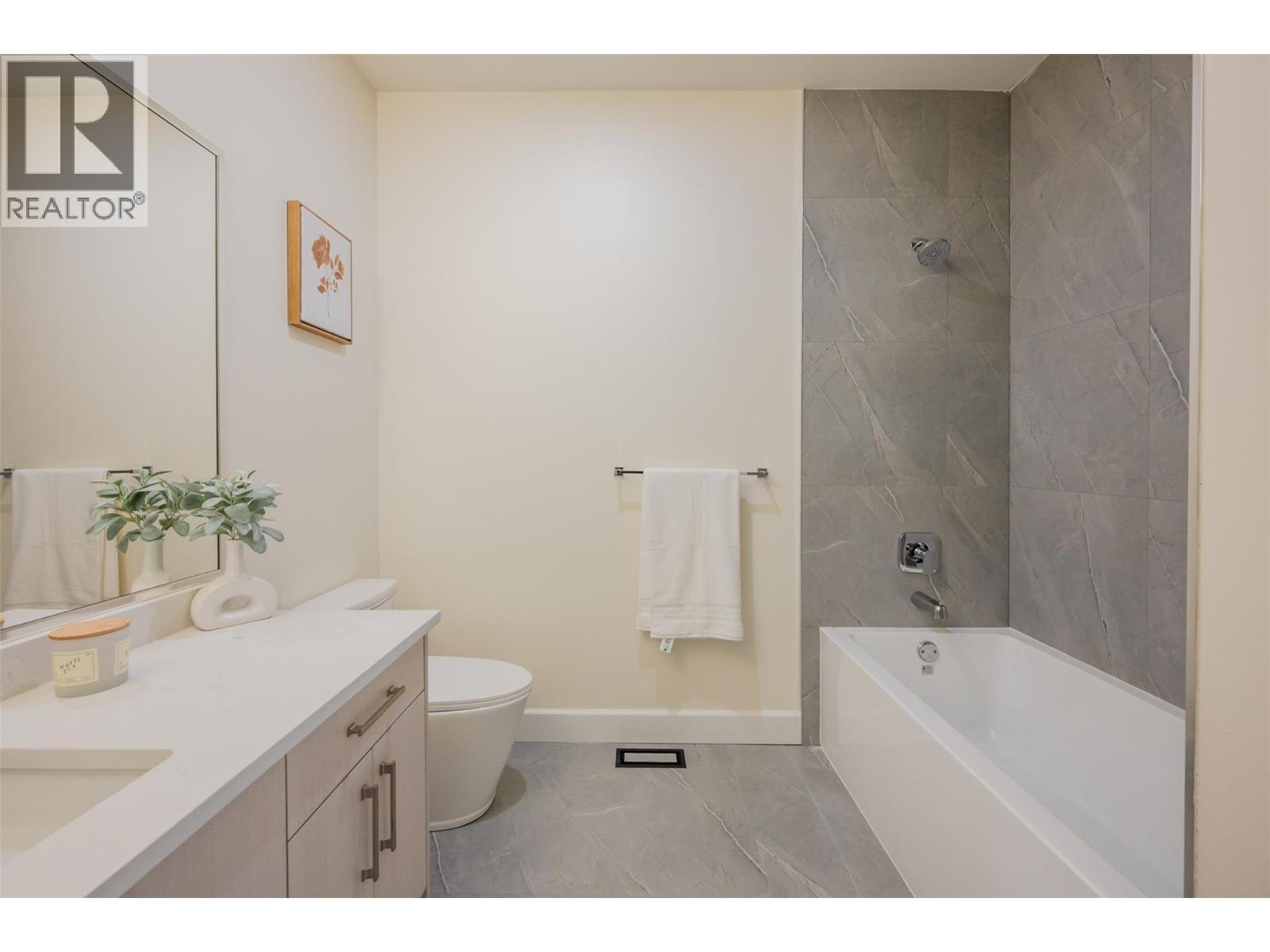261 BENTGRASS Avenue, Oliver
