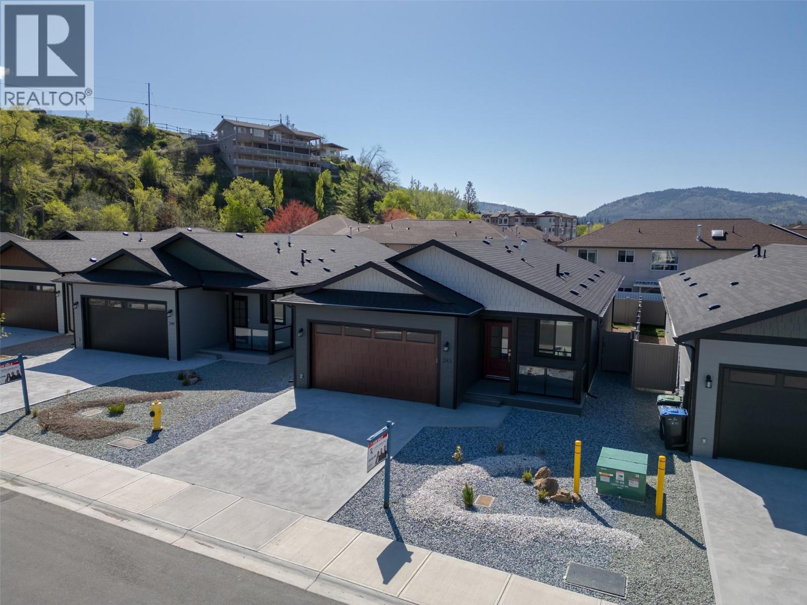 261 BENTGRASS Avenue, Oliver